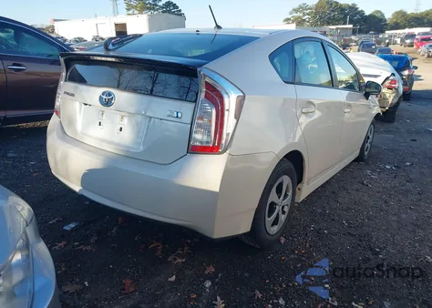 2015 Toyota Prius Two из США, поврежденный, VIN JTDKN3DU4F0400743